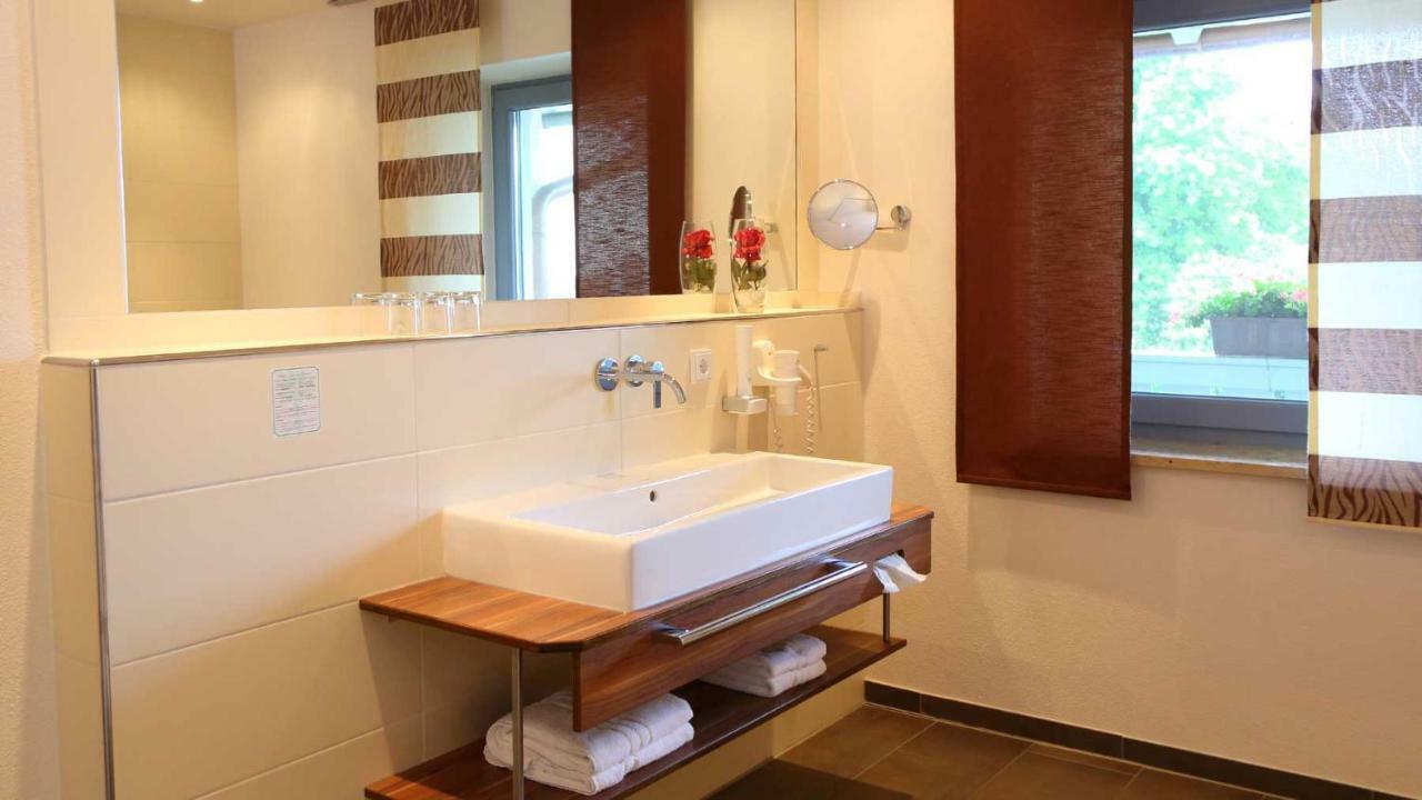 Vilstaler Hof Landgasthof & Hotel Rottersdorf Екстериор снимка